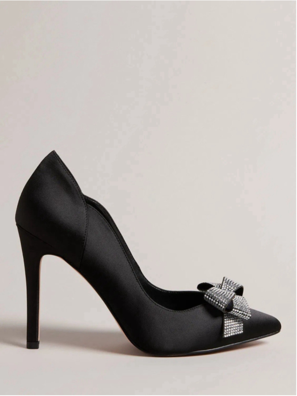 Ted Baker Orlilas Pointed Toe Satin Crystal Bow Stiletto Pumps Black Size 38/7.5 - Picture 4 of 13